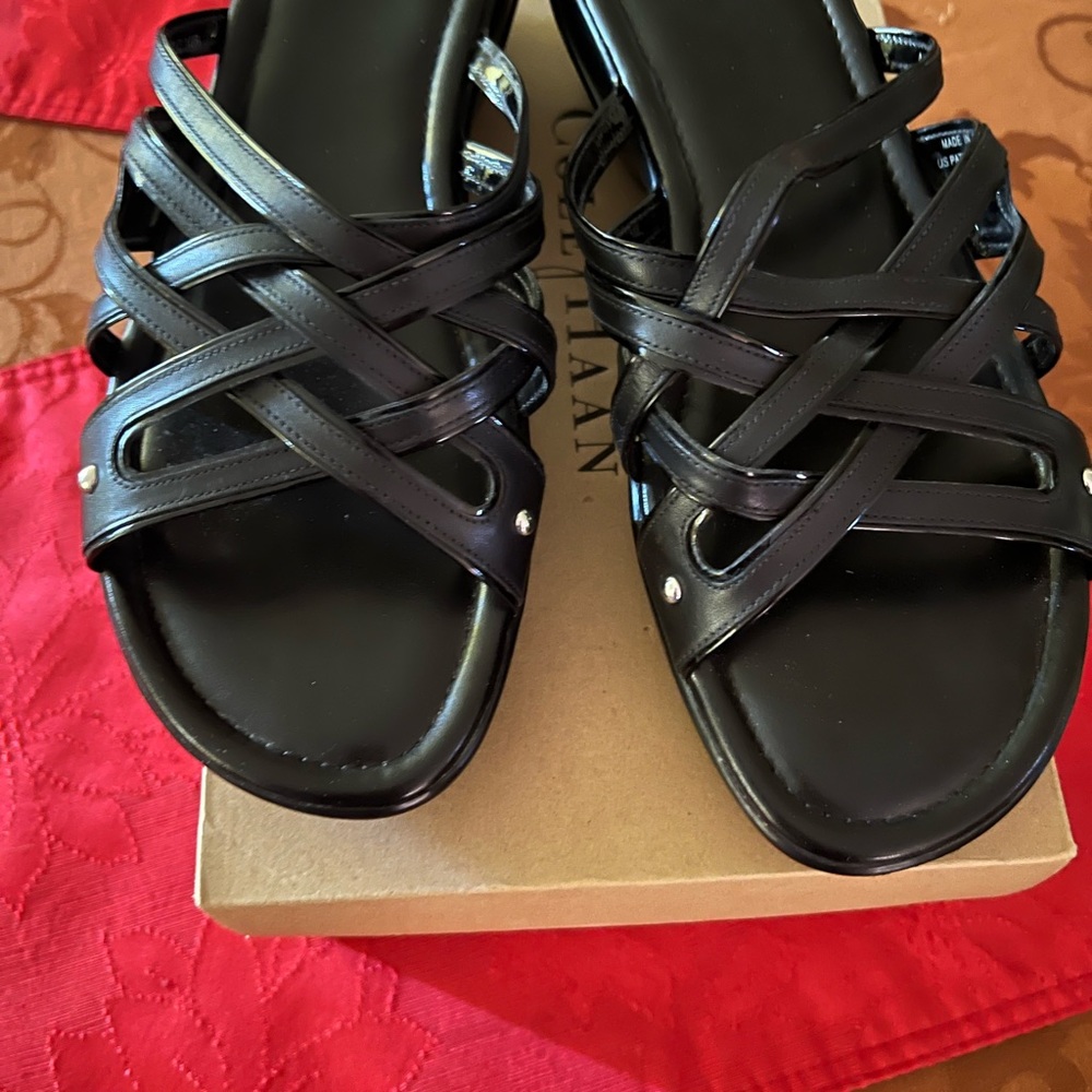 Very comfortable Cole Haan sandals